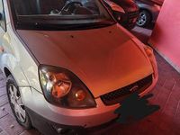 Usata Ford Fiesta 68 CV (50 kW) 2006 Grigio Utilitaria