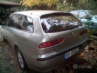 Usata Alfa Romeo 156 140 CV (102 kW) 2000 Verde Station wagon