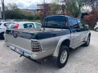 Usado Mitsubishi L200 116 CV (85 kW) 2003 Gris Pickup/Camioneta