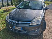 Usata Opel Astra Cosmo 110 CV (80 kW) 2008 Grigio Station wagon