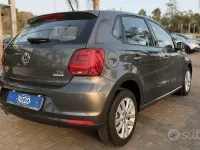Usata VW Polo 90 CV (66 kW) 2017 Grigio Berlina