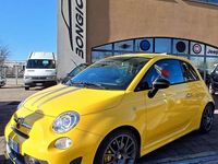 Usata Abarth 695 179 CV (131 kW) 2012 Pastello Utilitaria
