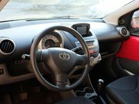 Usata Toyota Aygo Connect Style 68 CV (50 kW) 2012 Rosso Utilitaria