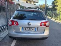 Usata VW Passat 140 CV (102 kW) 2010 Grigio Station wagon
