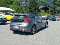 Usata Volvo V40 Kinetic 120 CV (88 kW) 2018 001grigio argento Berlina