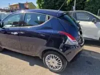 Usata Lancia Ypsilon Silver 69 CV (50 kW) 2016 Blu Utilitaria