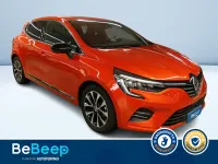 Usata Renault Clio Techno 145 CV (106 kW) 2023 Arancione metallizzato Utilitaria