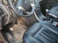 Usata Mahindra XUV500 140 CV (102 kW) 2021 Rosso SUV