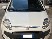 Usata Fiat Punto Lounge 75 CV (55 kW) 2012 Bianco Utilitaria