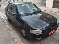 Usata Ford Escort 90 CV (66 kW) 1997 Nero Berlina