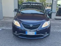 Usata Lancia Ypsilon Gold 69 CV (50 kW) 2016 Blu/azzurro Utilitaria