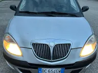 Usata Lancia Ypsilon 60 CV (44 kW) 2006 Argento Utilitaria