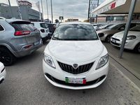 Usata Lancia Ypsilon Silver 69 CV (50 kW) 2022 Bianco Utilitaria