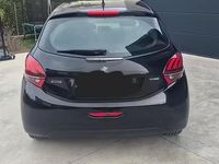 Usata Peugeot 208 2016 Nero Utilitaria