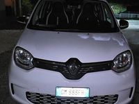 Usata Renault Twingo Urban Night 65 CV (47 kW) 2022 Bianco Utilitaria