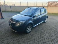 Usata Dacia Sandero Stepway 87 CV (63 kW) 2009 Berlina