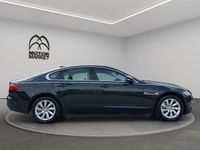 Usata Jaguar XF Prestige 180 CV (132 kW) 2017 Verde sea of italy Berlina