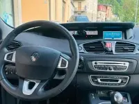 Käytetty Renault Scenic E-Tech Luxe 130 HP (95 kW) 2011 Musta Tila-auto