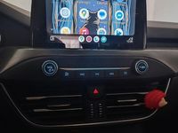 Usata Ford Focus 120 CV (88 kW) 2018 Grigio Station wagon