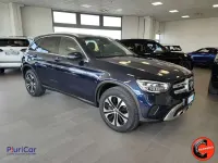 Usata Mercedes GLC300 211 CV (155 kW) 2020 Blu/azzurro SUV
