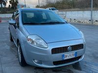 Usata Fiat Grande Punto 75 CV (55 kW) 2006 Grigio Utilitaria