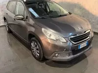 Usata Peugeot 2008 Active 75 CV (55 kW) 2015 Grigio SUV