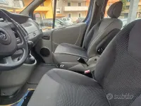 Usata Opel Vivaro 114 CV (83 kW) 2013 Blu Monovolume