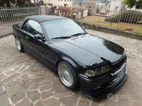 Usata BMW 325 Cabriolet Efficient Dynamics 192 CV (141 kW) 1993 Nero Cabrio