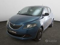 Usata Lancia Ypsilon Silver 69 CV (50 kW) 2022 Blu Utilitaria