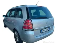 Usata Opel Zafira Cosmo 120 CV (88 kW) 2007 Grigio Monovolume