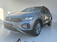 Używany VW T-Roc Life 110 KM (80 kW) 2023 Szary SUV