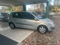 Usata Renault Scénic II 100 CV (73 kW) 2004 Argento Monovolume