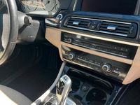 Usata BMW 530 270 CV (198 kW) 2014 Grigio Station wagon