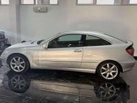 Usata Mercedes C220 143 CV (105 kW) 2002 Grigio Coupé