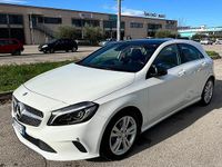 Käytetty Mercedes A180 109 HP (80 kW) 2017 Valkoinen Sedan