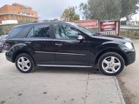 Usata Mercedes ML350 Chrome 272 CV (200 kW) 2005 Nero SUV