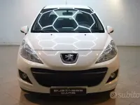Usata Peugeot 207 Sport 73 CV (53 kW) 2009 Bianco Berlina