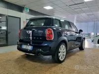 Usata Mini Cooper S Countryman 190 CV (139 kW) 2015 Bluazzurro SUV
