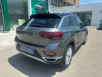 Usata VW T-Roc Style 150 CV (110 kW) 2023 Grigio SUV
