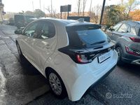 Brugt Toyota Yaris Hybrid Business Edition 115 HK (84 kW) 2021 Hvid Sedan