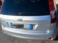 Usata Ford Fiesta 2006 Grigio Berlina