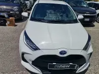 Usata Toyota Yaris Hybrid Trend 92 CV (67 kW) 2021 Bianco Berlina
