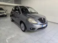 Usata Lancia Ypsilon 70 CV (51 kW) 2006 Grigio Utilitaria