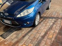 Usata Ford Fiesta 96 CV (70 kW) 2009 Blu Utilitaria