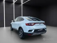 Usata Renault Arkana 94 CV (69 kW) 2022 Bianco SUV
