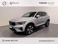 Usata Volvo XC40 Core 163 CV (119 kW) 2025 Silver dawn SUV