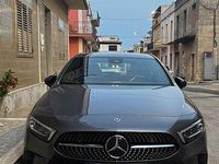 Usata Mercedes A180 116 CV (85 kW) 2019 Grigio Berlina