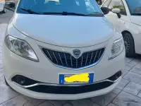 Usata Lancia Ypsilon 69 CV (50 kW) 2013 Bianco Utilitaria