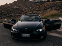 Usata BMW 320 Cabriolet 177 CV (130 kW) 2009 Nero Cabrio