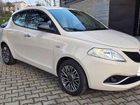 Usata Lancia Ypsilon 69 CV (50 kW) 2015 Beige Utilitaria